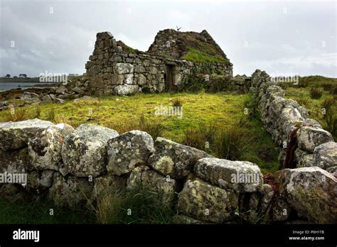 Old ruin in Irish Landscape, Connemara, County Galway, Republic of ...