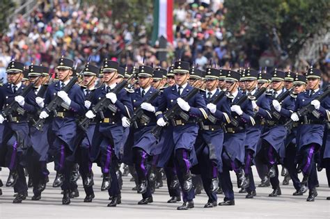 Desfile Militar 2019 Desde El Zócalo De La Ciudad De México Presidencia De La Republica