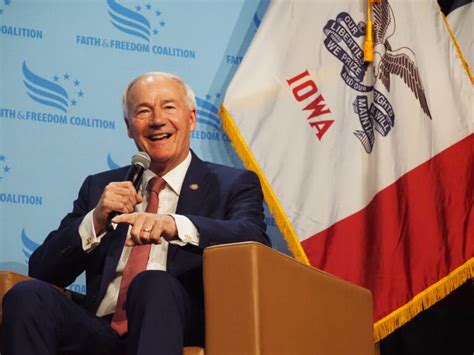 Former Arkansas Gov Asa Hutchinson Ends Presidential Campaign • Iowa