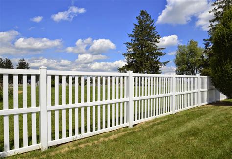 Vinyl Fencing Ricelake Wi 715 781 0822