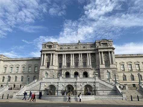 El Reguetón Suena En La Biblioteca Del Congreso De Ee Uu Con Gasolina Hjck