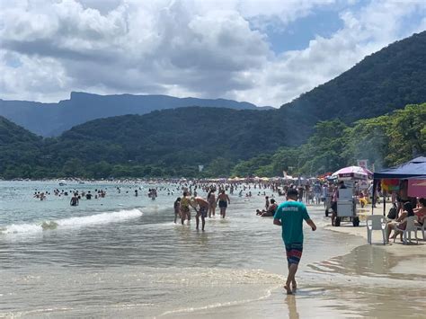 A Dias Do Carnaval Ubatuba Passa A Cobrar Di Ria Para Entrada De