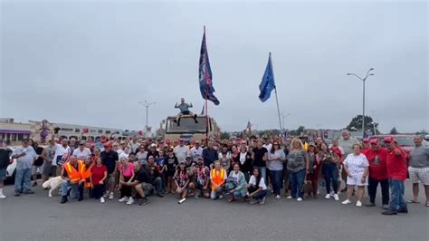 WATCH: Trump Supporters Dominate New Hampshire With MASSIVE Parade ...