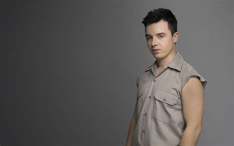 Mickey Milkovich Played by Noel Fisher - Shameless | SHOWTIME