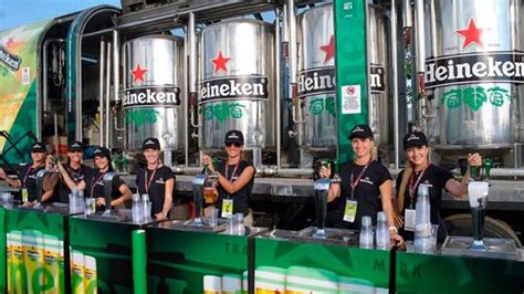 Heineken A Multinacional L Der Em Fabrica O De Cerveja Convoca