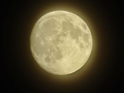 Tonight’s full moon from UK! : r/spaceporn