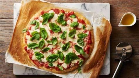 Resep Hidangkan Pizza Margherita Yang Enak Ini Di Rumah