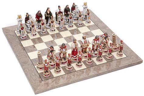 Pisa And Venice Chessmen And Superior Board Pisa And Venice Figurine