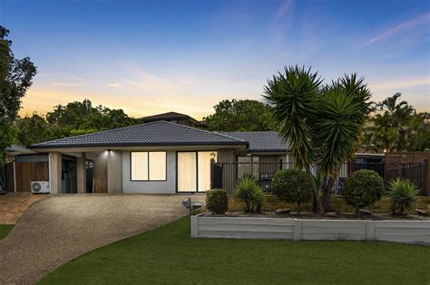 hillenvale avenue arana hills qld  domain