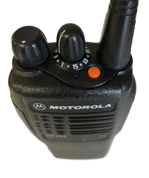 Motorola HT750 Portable Handheld Radio – RefitRadio.com