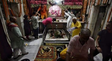 Sawan 2022 Devotees Offering Water And Milk On Shivling On The First