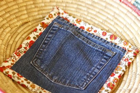 Potholdersmadefromoldjeans What To Do With Old Jeans Old Jeans Denim Crafts