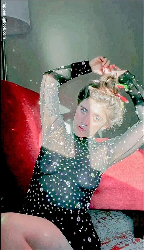 Sierra Ferrell Kcmunchkin Nude OnlyFans Leaks The Fappening Photo FappeningBook