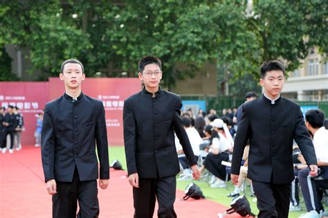 走红毯 亮才艺 郑州二中教育联盟第八届微电影节颁奖典礼高潮不断 郑州教育信息网