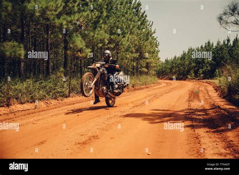 Biker stunts hi-res stock photography and images - Alamy