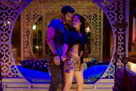 Shraddha Kapoor Finds Her Jaanu Aditya Roy Kapur Hot