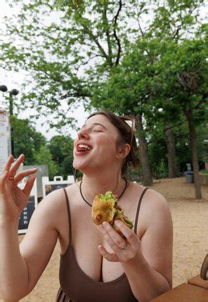 RILEY NIXON Porn Pic