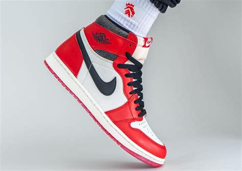 Official Look At The Air Jordan 1 Chicago Reimagined Lost Found