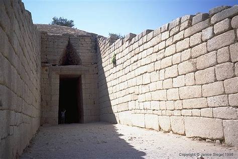 dromos definition architecture dictionary