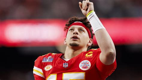 “praying For Kansas City” Patrick Mahomes Chiefs Players Send Out