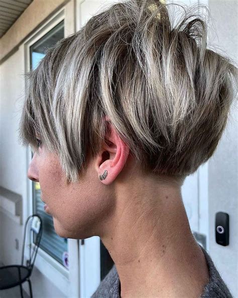 Short Stacked Pixie Bob Haircuts For A Cute And Sassy Look Short