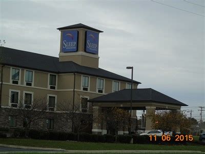 Sleep Inn & Suites - Dog Friendly Hotel - Manchester, TN - Dog Friendly ...