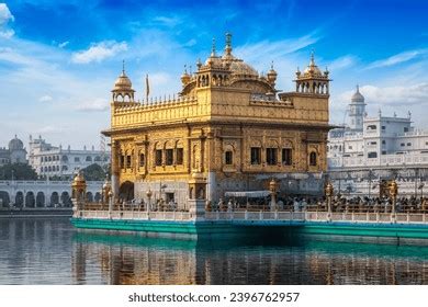 Sikh Gurdwara Golden Temple Harmandir Sahib Stock Photo 2396762957 ...