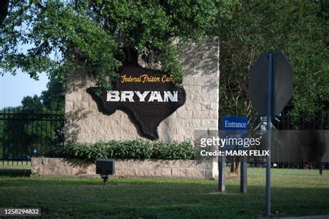 26 Federal Prison Camp Bryan Stock Photos High Res Pictures And