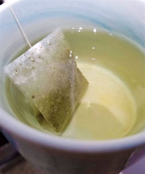 Green Tea With Honey - How To Make Sweetened Green Tea