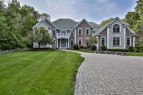 5 College Street Hopkinton Massachusetts