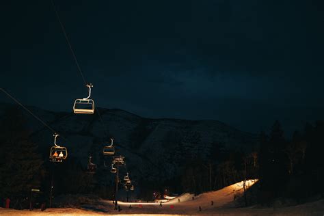 Night Skiing & Snowboarding in Utah | Sundance Mountain Resort