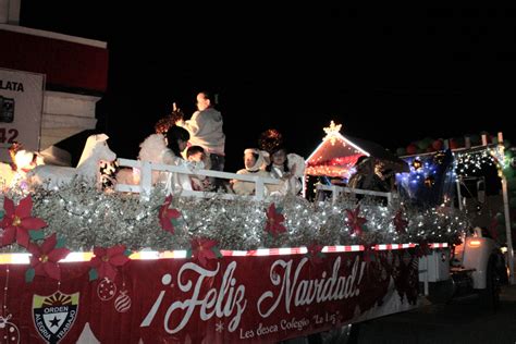 Celebran El Desfile Navidad Es M Xico En Allende El Siglo