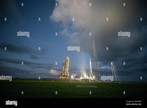 Lancement d Artemis I La fusée SLS Space Launch System de la NASA et