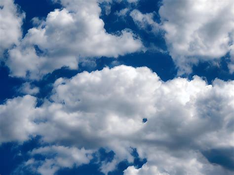 Fondo De Cielo Y Nubes 13247669 Foto De Stock En Vecteezy