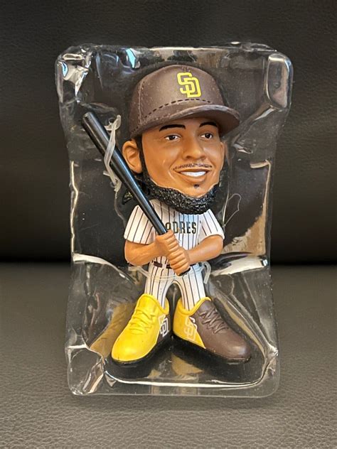 Fernando Tatis Jr San Diego Padres 45 Foco Vinyl Mlb Showstomperz