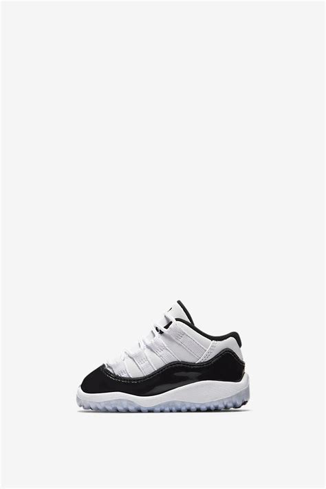 Air Jordan 11 Low 'Iridescent' Release Date. Nike⁠+ SNKRS