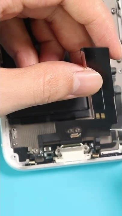 Removing Iphone Xr Charging Port Youtube