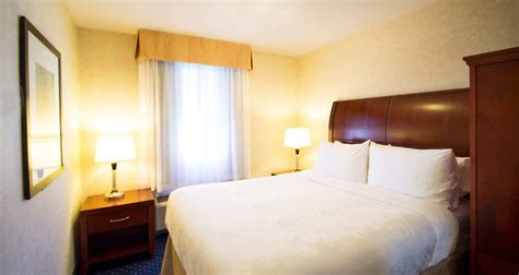 Best Western Plus Suites Downtown Calgary, Alberta, CA - Reservations.com