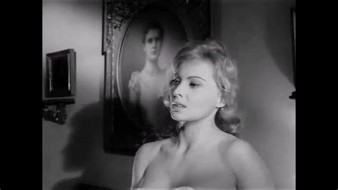 Free Lesbian Vampire Porn Videos XHamster