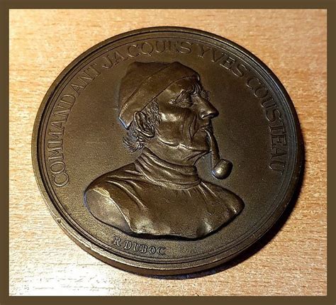 Médaille en bronze de 9cm COMMANDANT JACQUES YVES COUSTEAU Kaufen