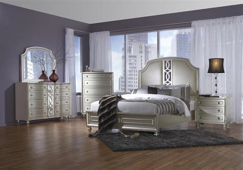 Regency Park 6 Piece Bedroom Set | Gonzalez Furniture