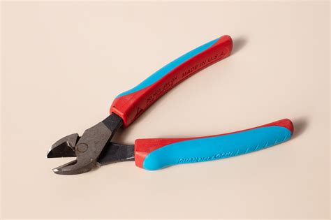 wire cutter  computer