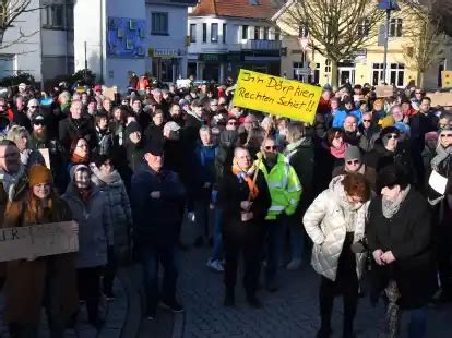 Demo In Hude 700 Menschen Setzen Zeichen Gegen Rechtsextremismus