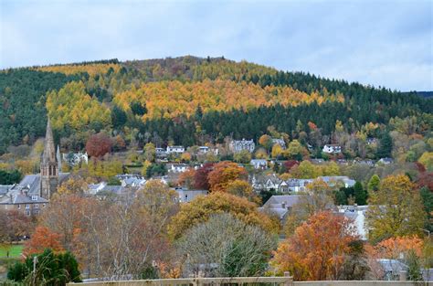 Peebles And Ven Law In Autumn Jim Barton Geograph Britain And Ireland