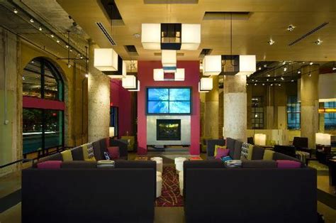 Aloft Dallas Downtown, 1033 Young St, Dallas, TX - MapQuest