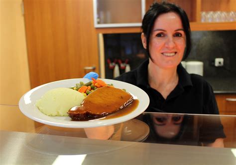 Mittagstisch Im Caf Klatsch Gemeinschaft Erleben Vier