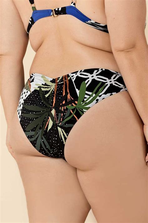 CALCINHA BIQUÍNI PLUS SIZE CINTURA MÉDIA EMPINA BUMBUM DETALHES