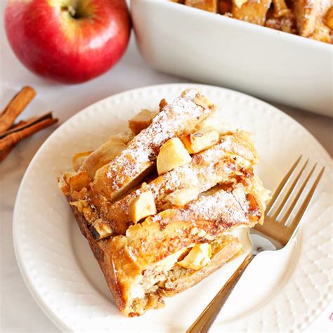 Apple Cinnamon French Toast Casserole - The Busy Baker