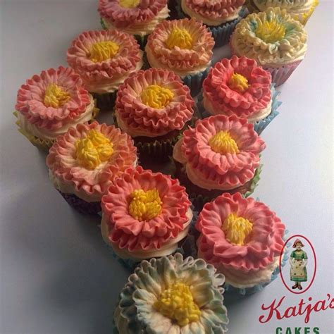 Buttercream Ruffle Cakes Cupcake Cakes Buttercream Ruffles Ruffle Cake