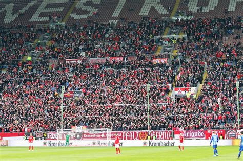 Fanfotos 1 FC Kaiserslautern SV Meppen 3 3 1 1 Der Betze Brennt